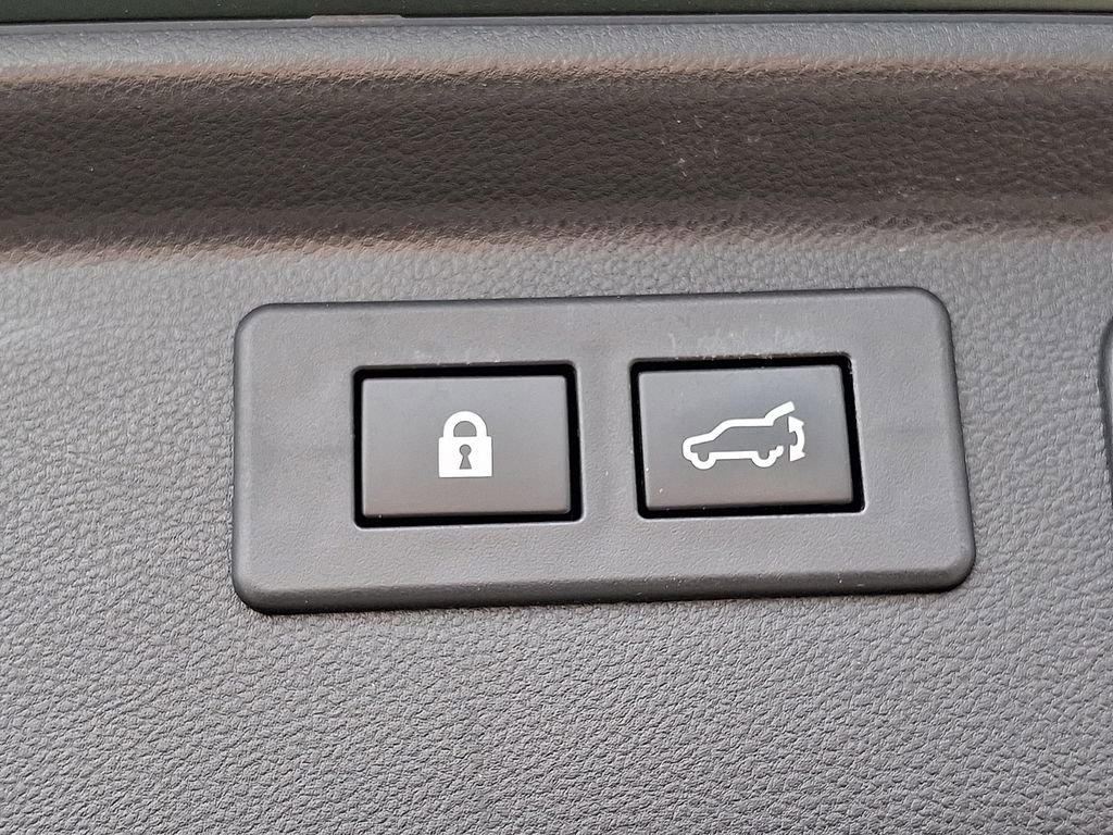 Used 2022 Subaru Forester Premium image 31