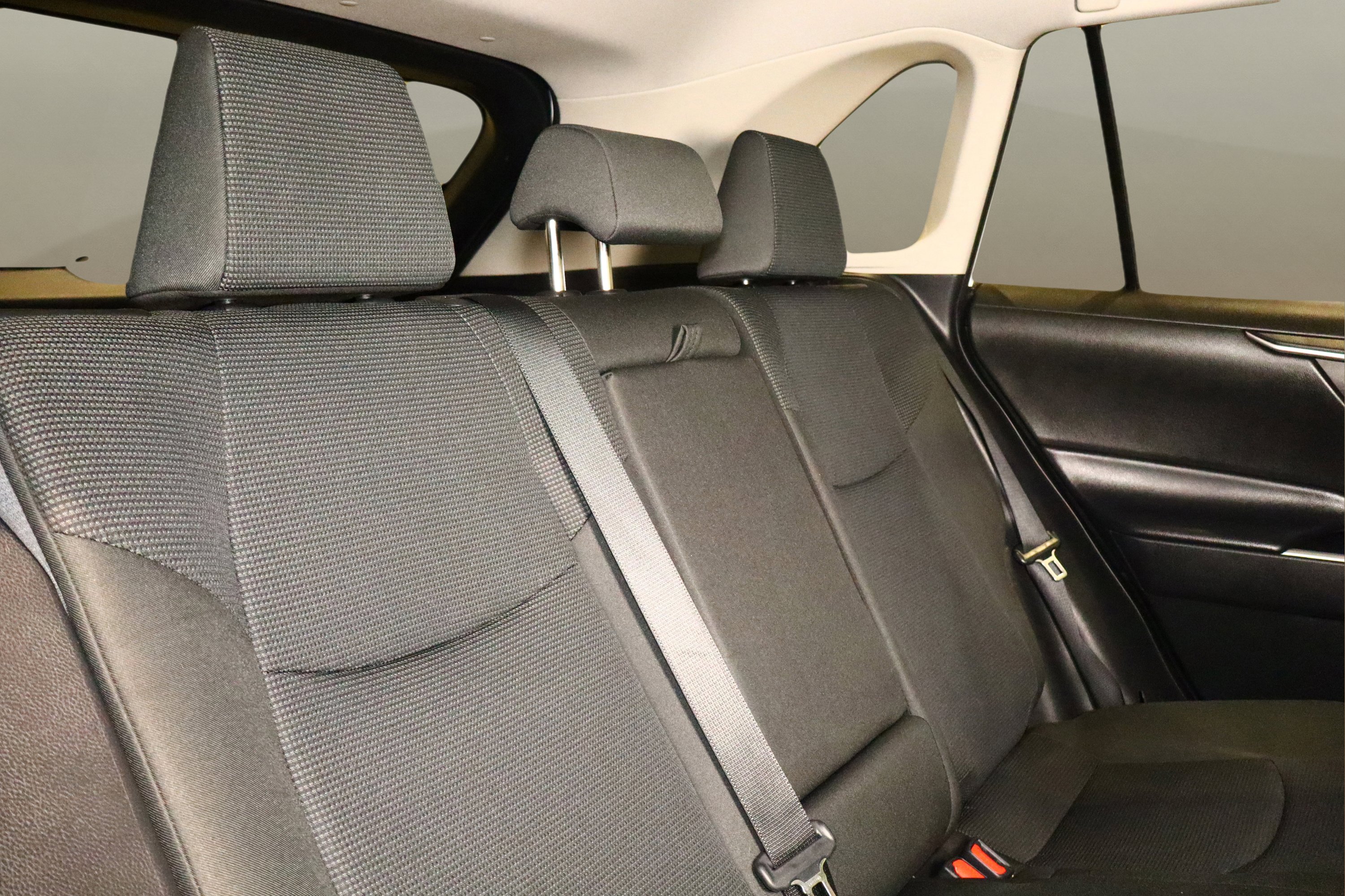 Used 2024 Toyota RAV4 LE image 18