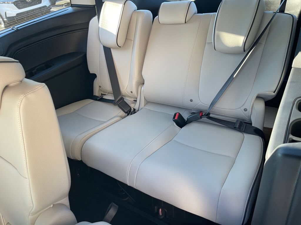 New 2026 Honda Odyssey Touring image 19