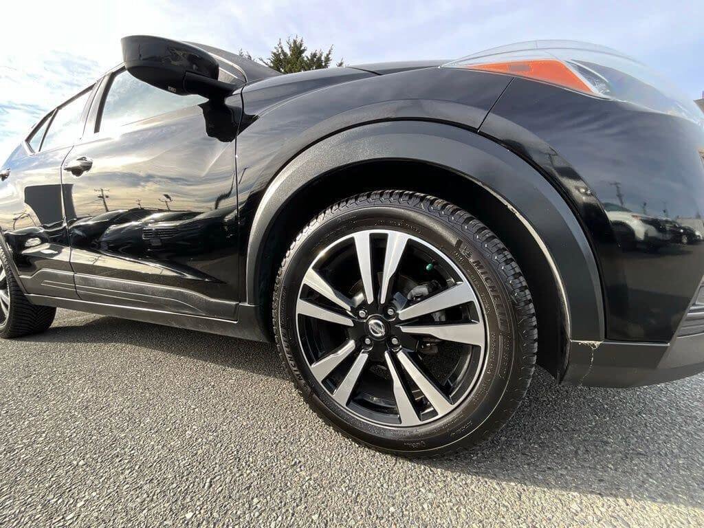Used 2020 Nissan Kicks SV image 10