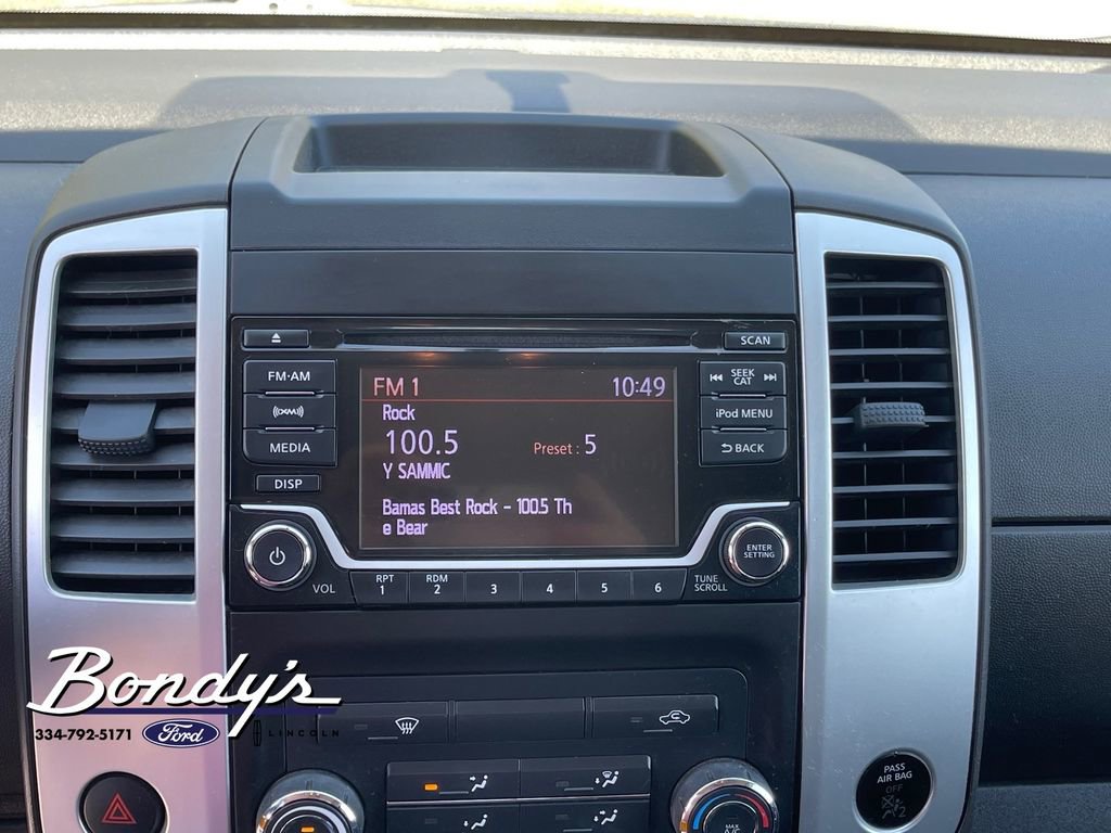 Used 2017 Nissan Frontier SV image 5