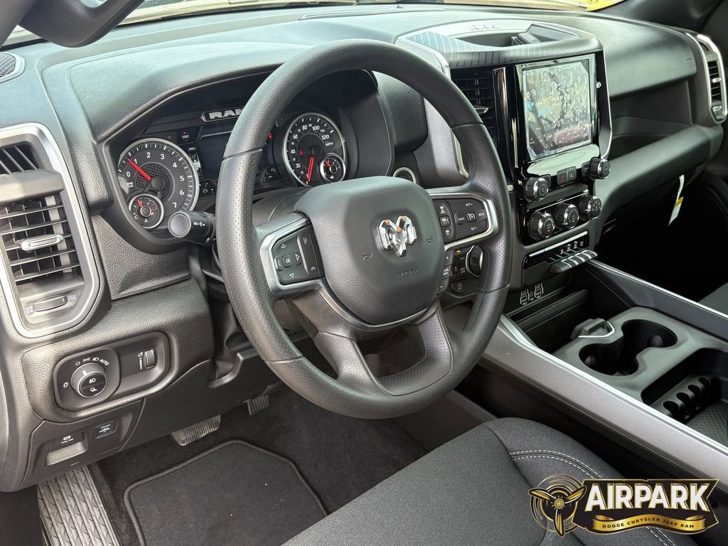 New 2026 RAM 1500 Express AWD/4WD image 15