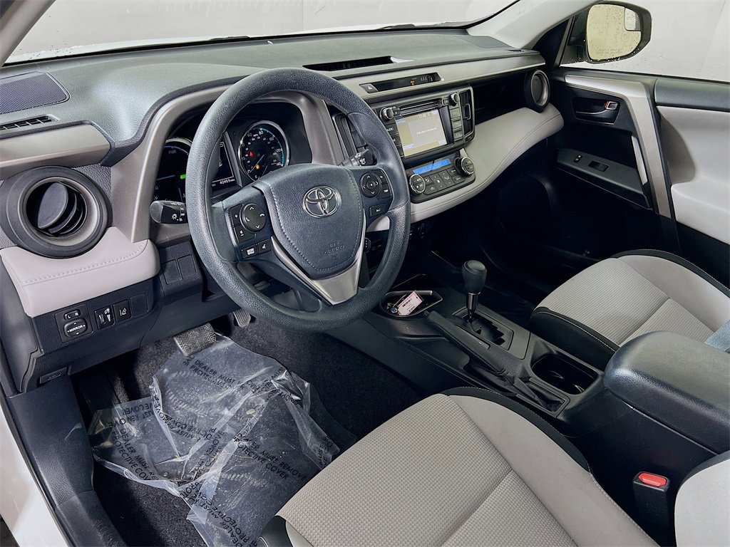 Certified 2018 Toyota RAV4 LE Plus image 10