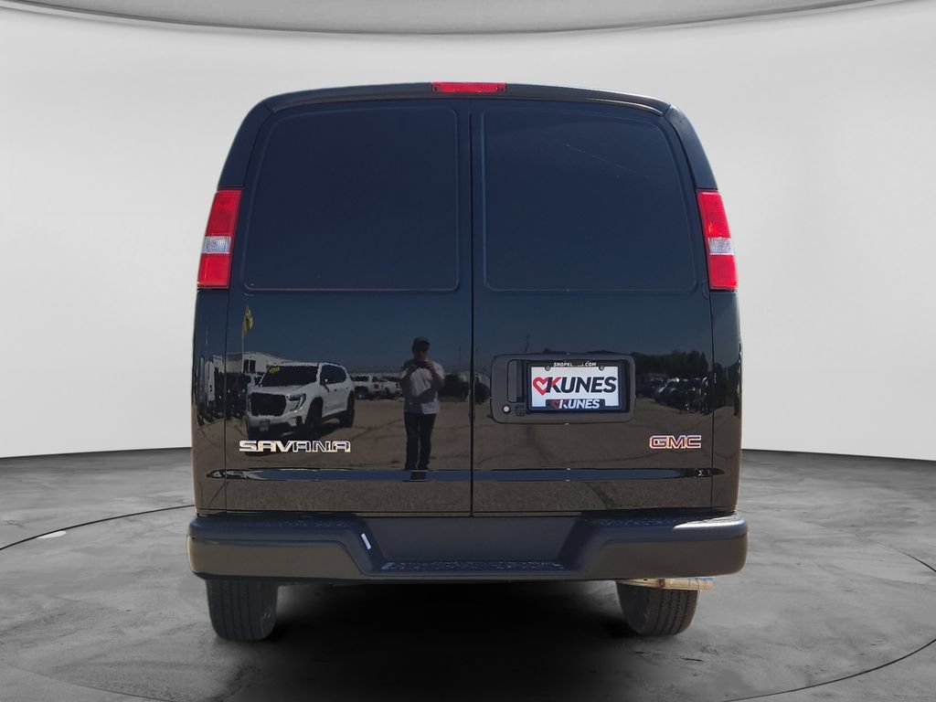 New 2026 GMC Savana 2500 w/ Driver Convenience Package RWD image 8