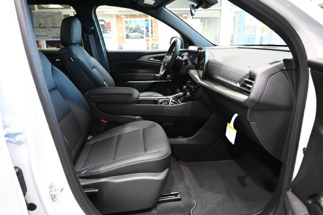 New 2027 Chevrolet Traverse LT AWD/4WD image 10