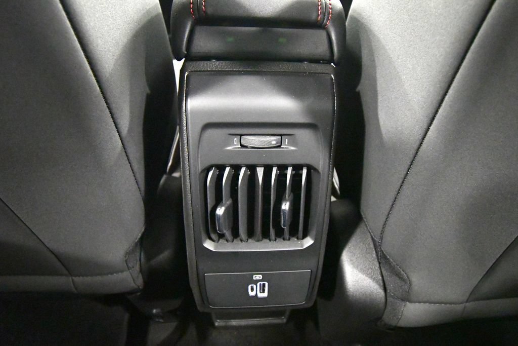 Used 2023 Dodge Hornet GT w/ Cold Weather Group AWD/4WD image 16