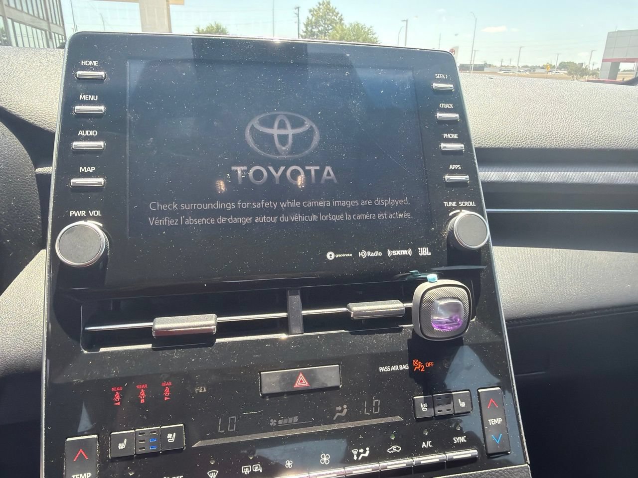 Used 2019 Toyota Avalon Touring FWD image 11