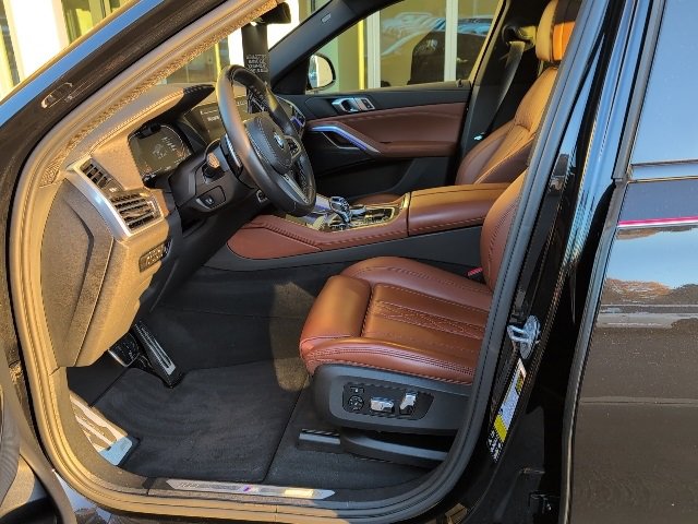 Certified 2023 BMW X6 xDrive40i w/ Executive Package image 12