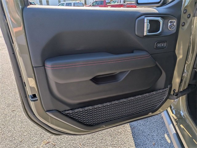 New 2026 Jeep Wrangler Unlimited Rubicon w/ Xtreme 35 Tire Package image 11