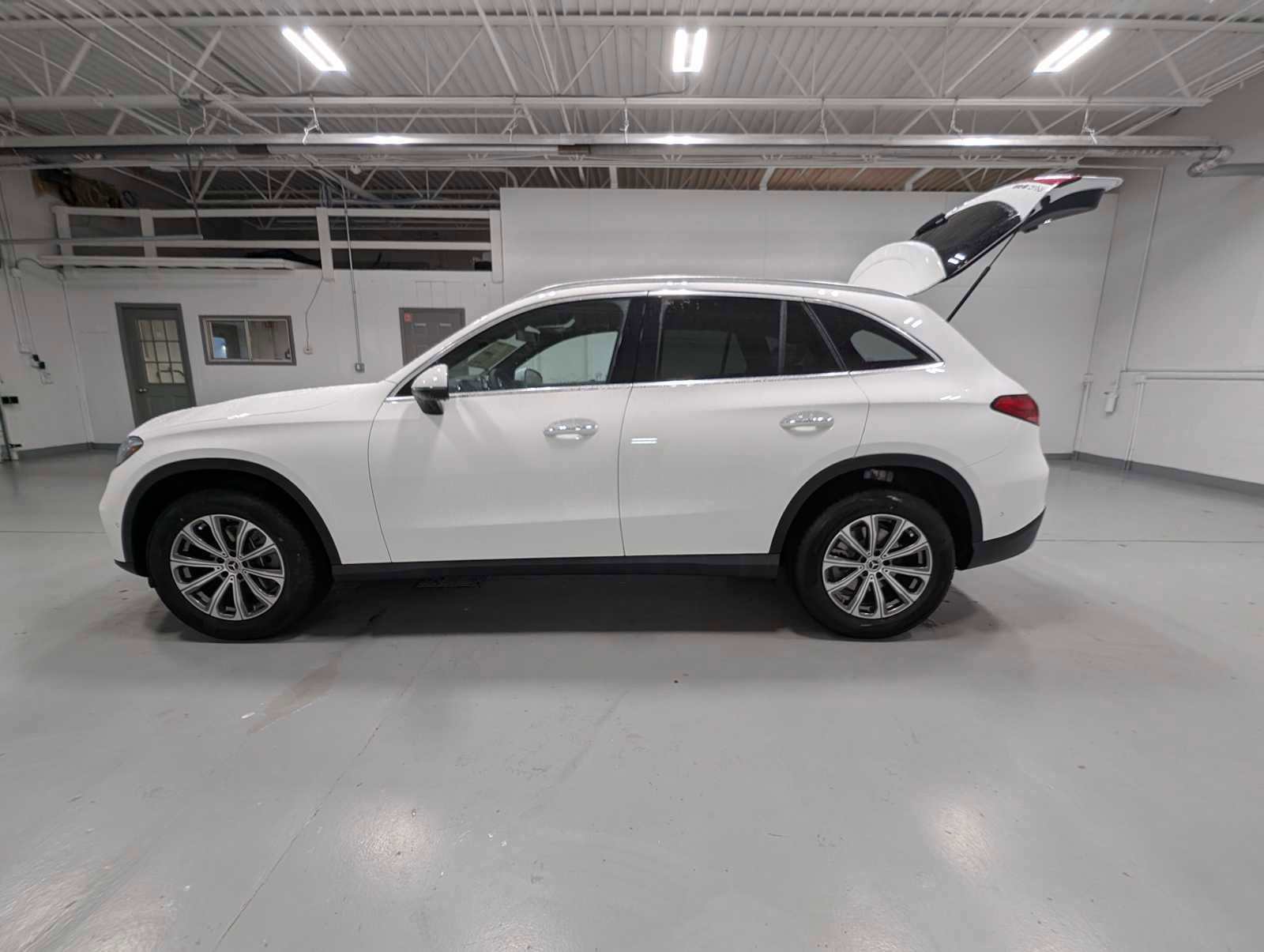 Certified 2026 Mercedes-Benz GLC 300 4MATIC image 10