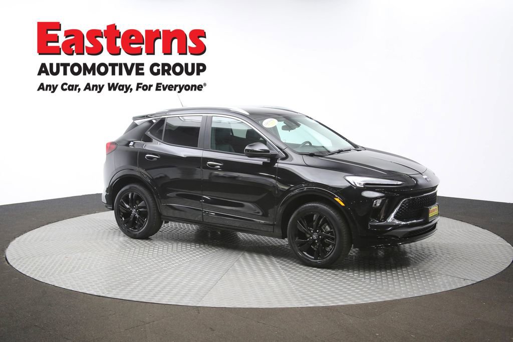 Used 2024 Buick Encore GX Sport Touring image 47