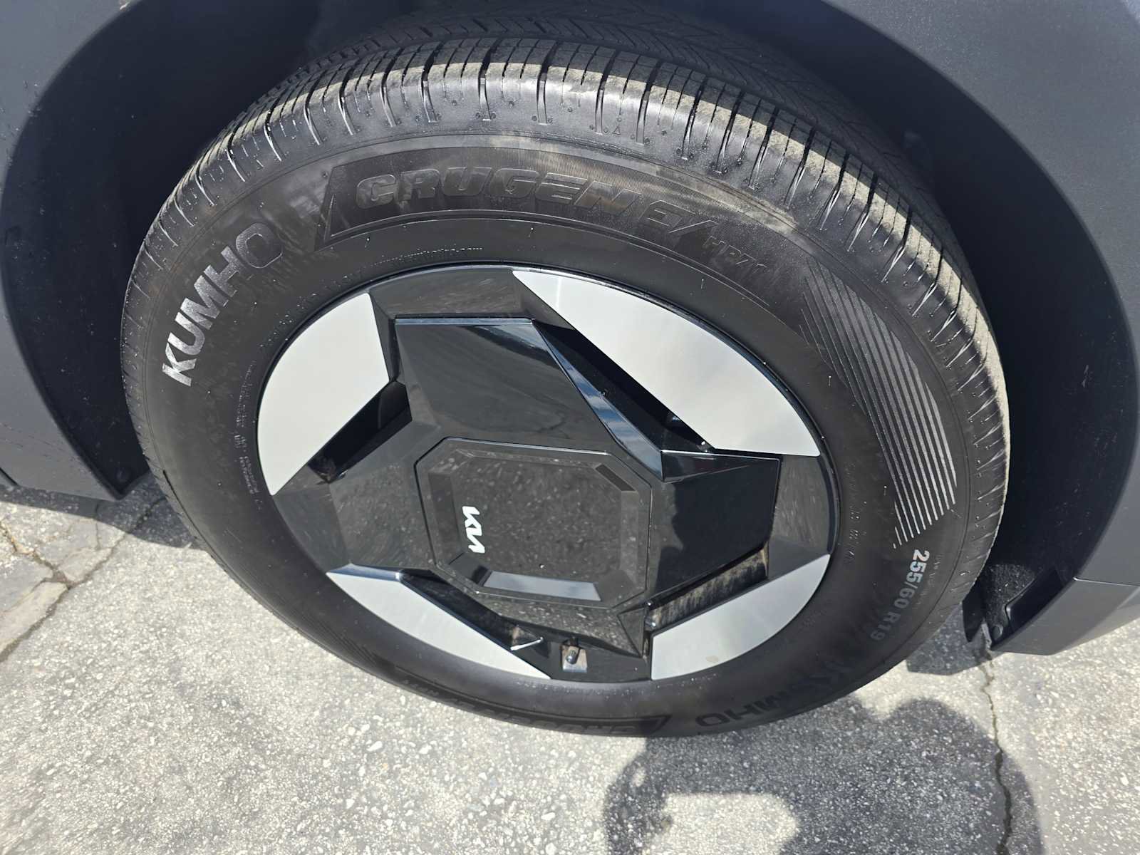 Used 2026 Kia EV9 Light RWD image 9