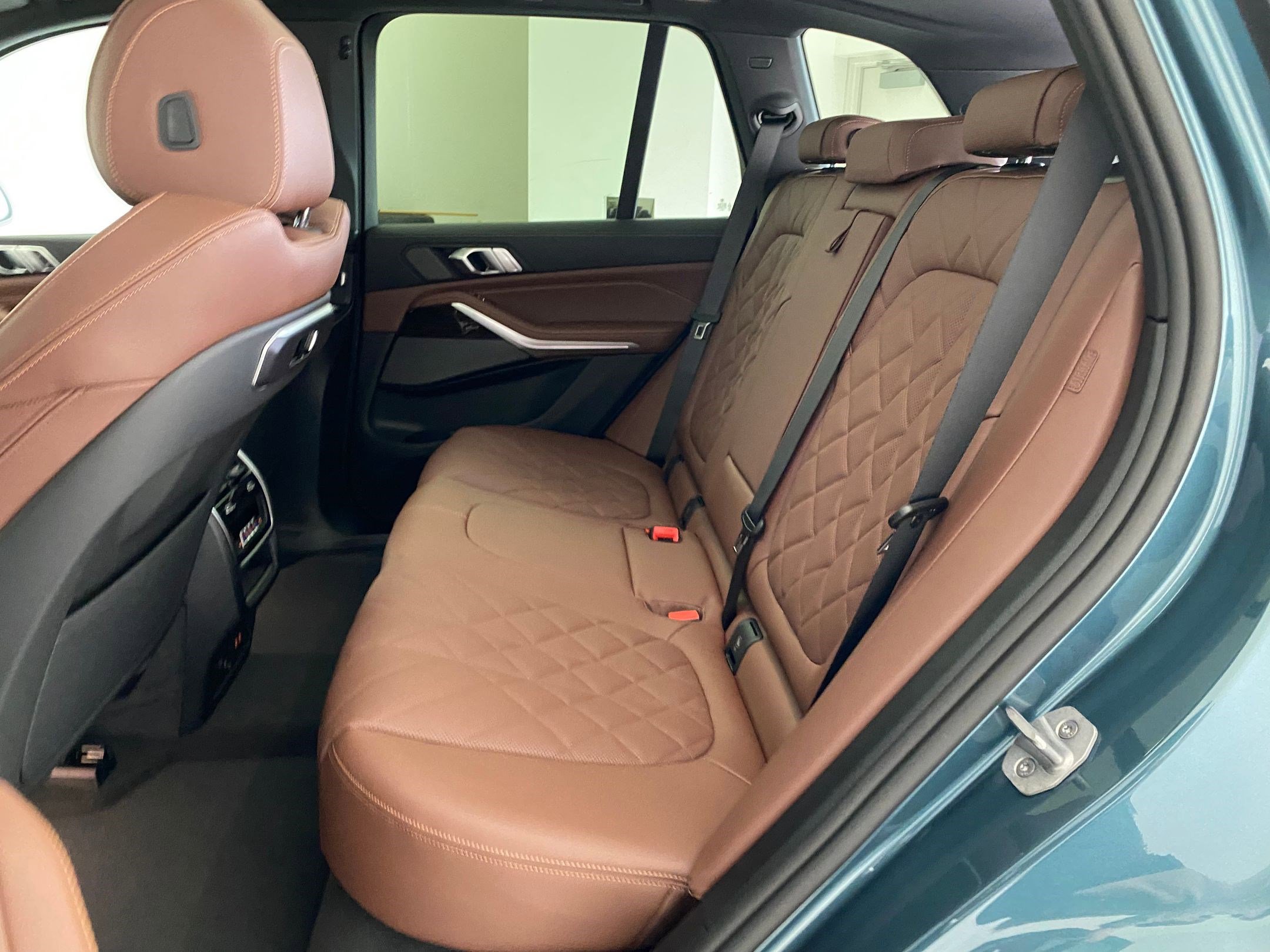 New 2026 BMW X5 xDrive50e w/ Premium Package image 14