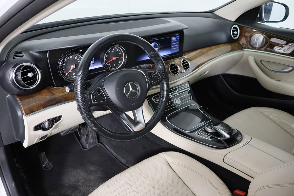Used 2017 Mercedes-Benz E 300 4MATIC image 22