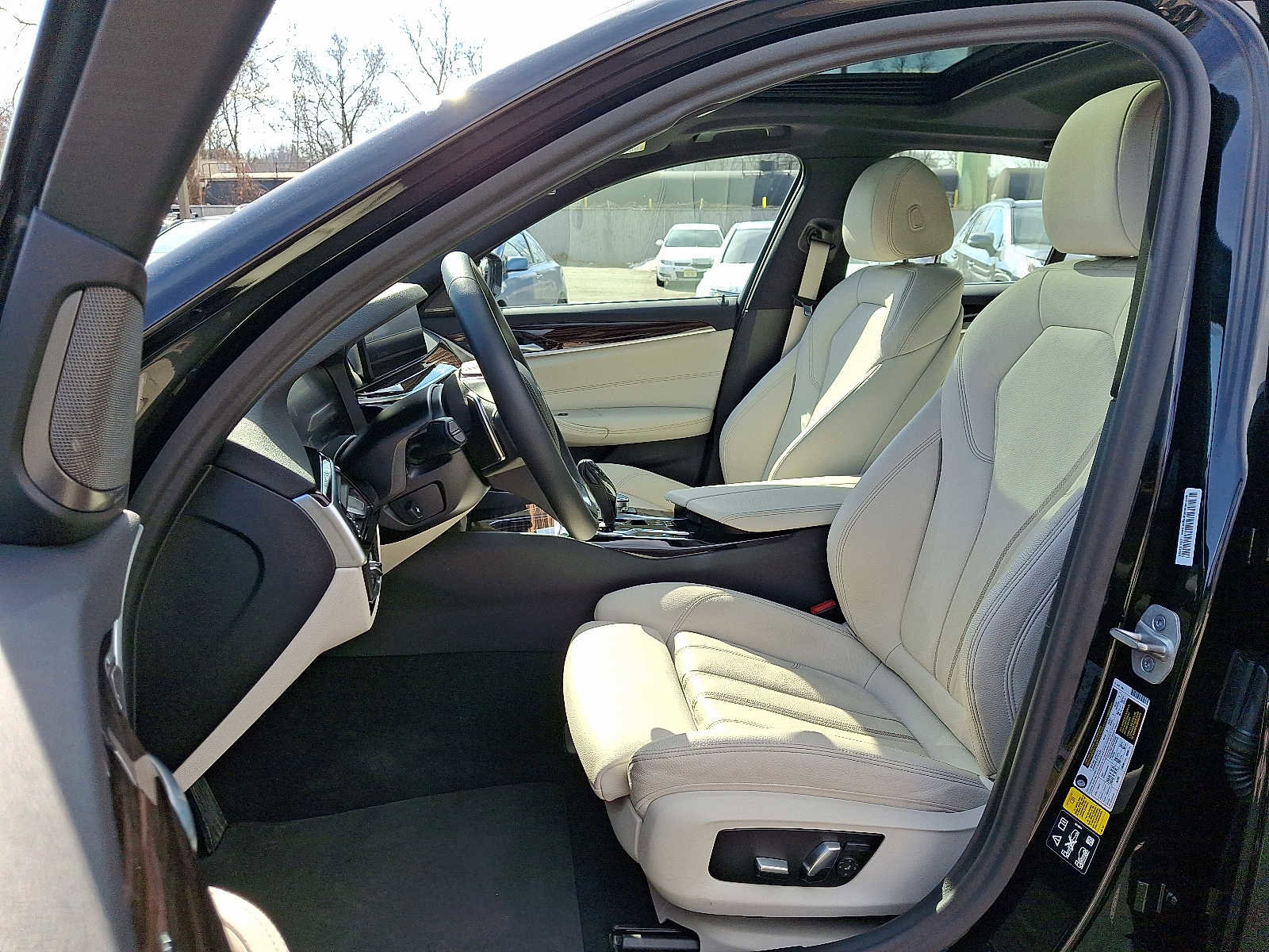 Certified 2023 BMW 530i xDrive w/ Premium Package image 14