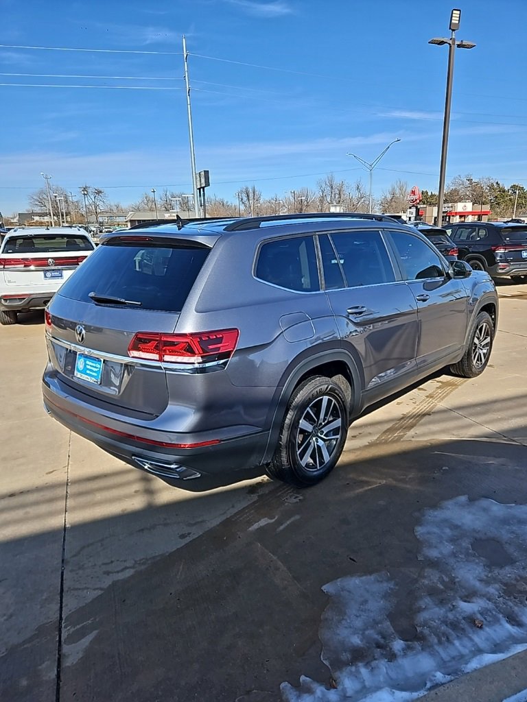 Used 2023 Volkswagen Atlas SE image 5