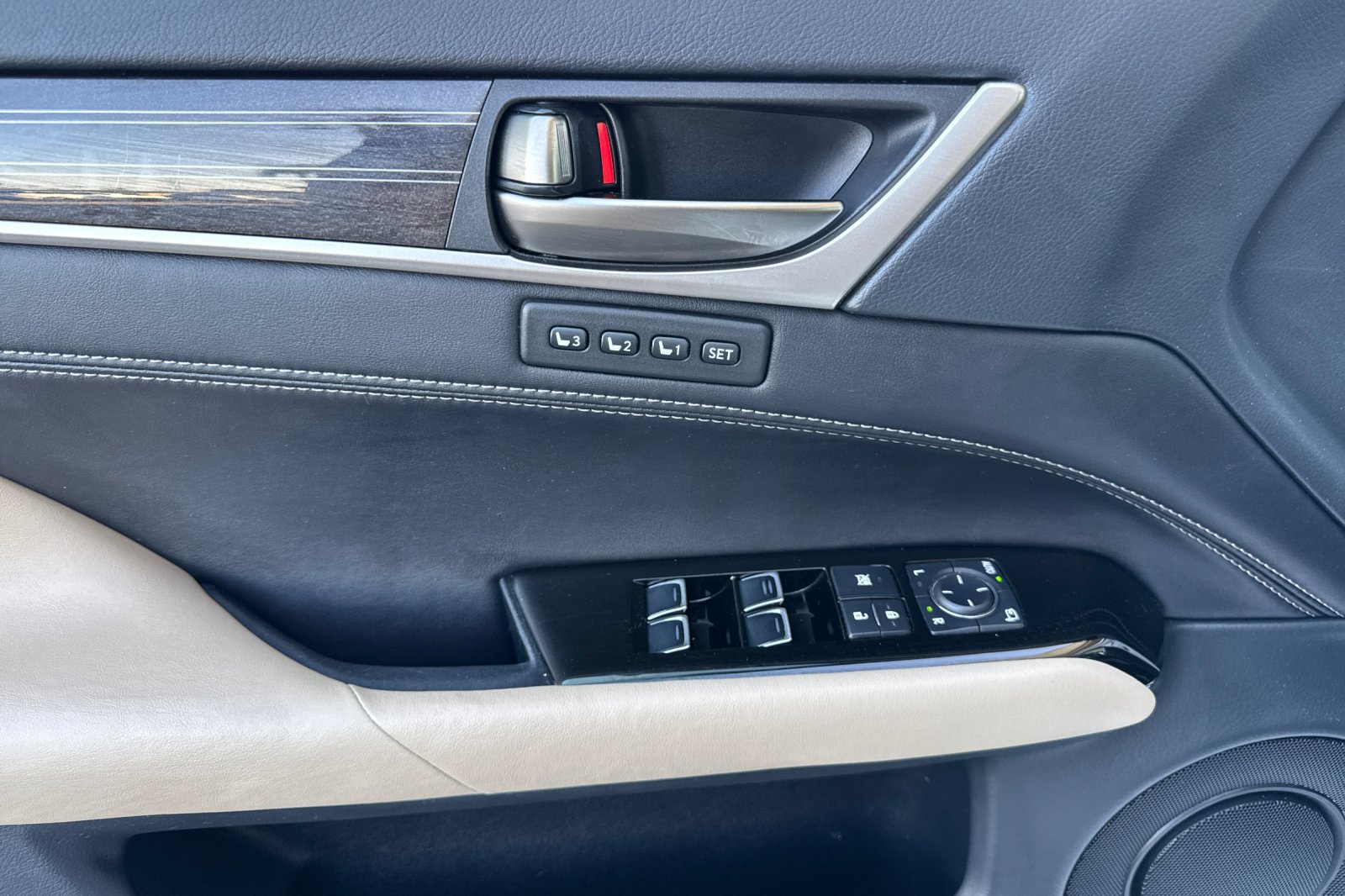 Used 2016 Lexus GS 350 w/ Luxury Package RWD image 12