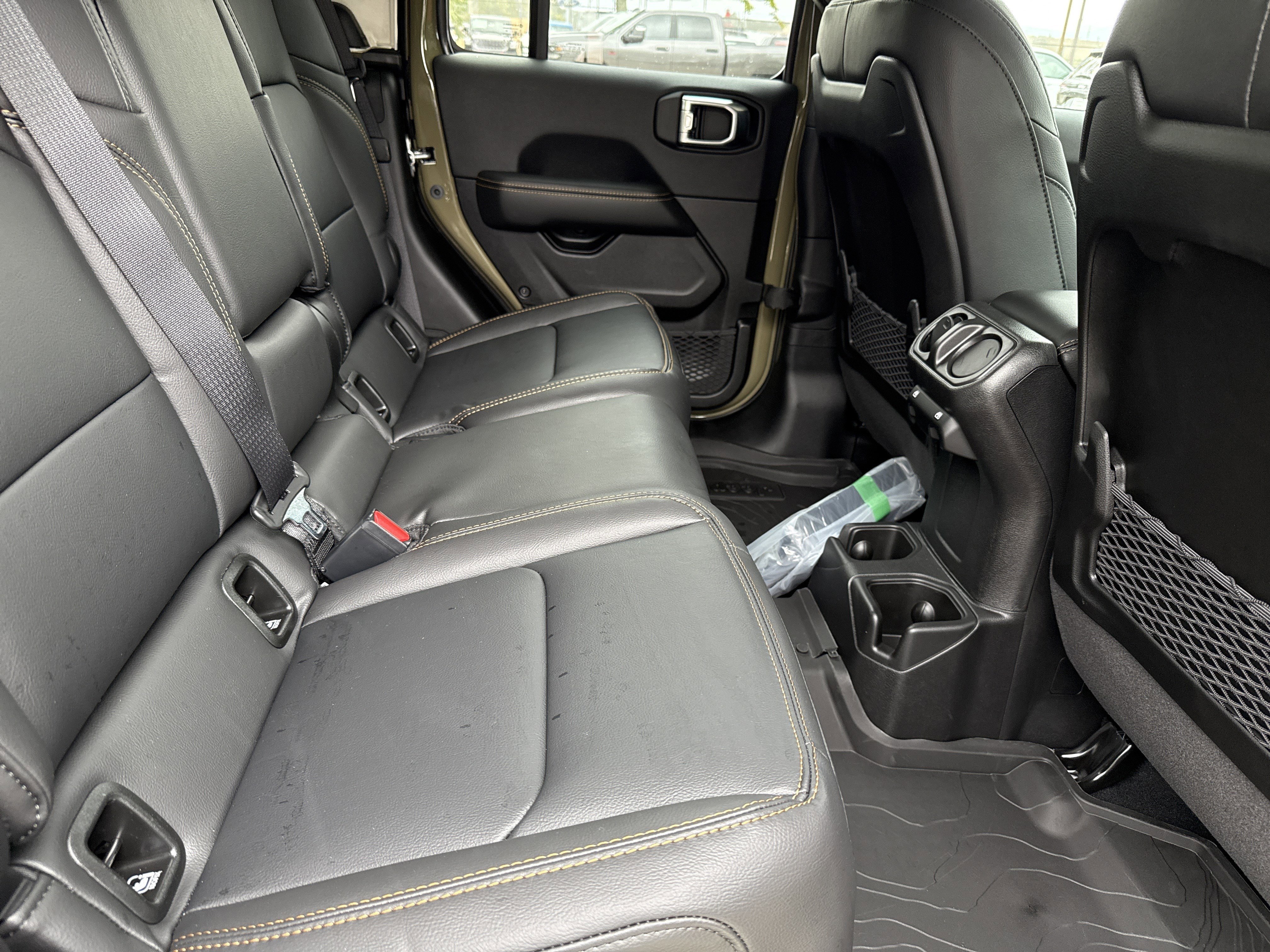 New 2025 Jeep Gladiator Sport w/ Premium Package image 17