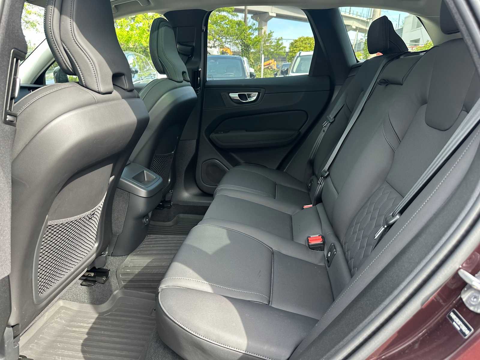 Used 2026 Volvo XC60 B5 Plus w/ Climate Package PRO image 15