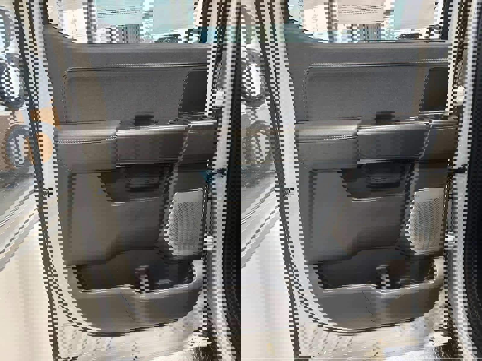 Used 2023 Ford F150 Lariat w/ Equipment Group 502A High image 31