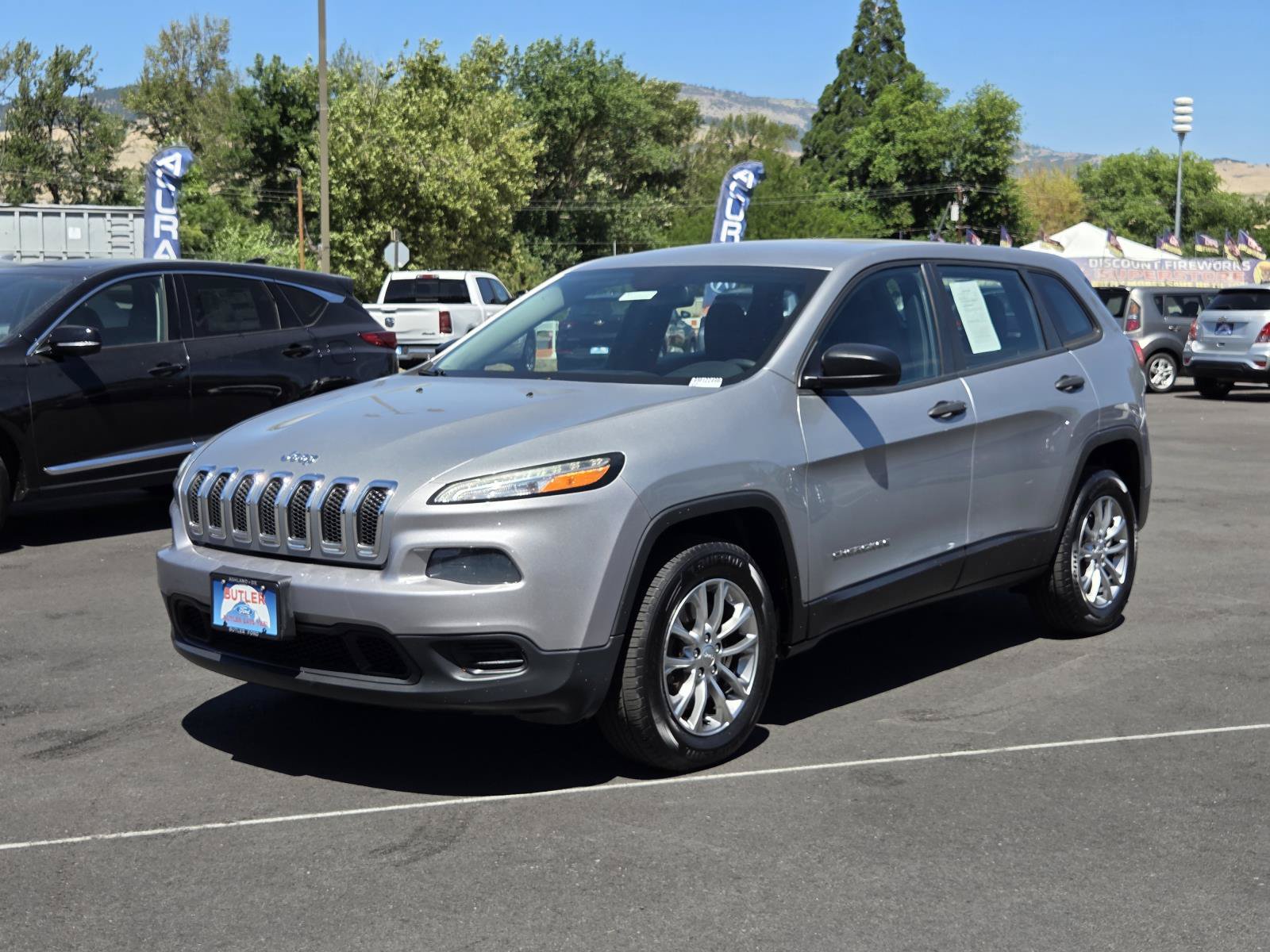 Used 2016 Jeep Cherokee Sport AWD/4WD video 1