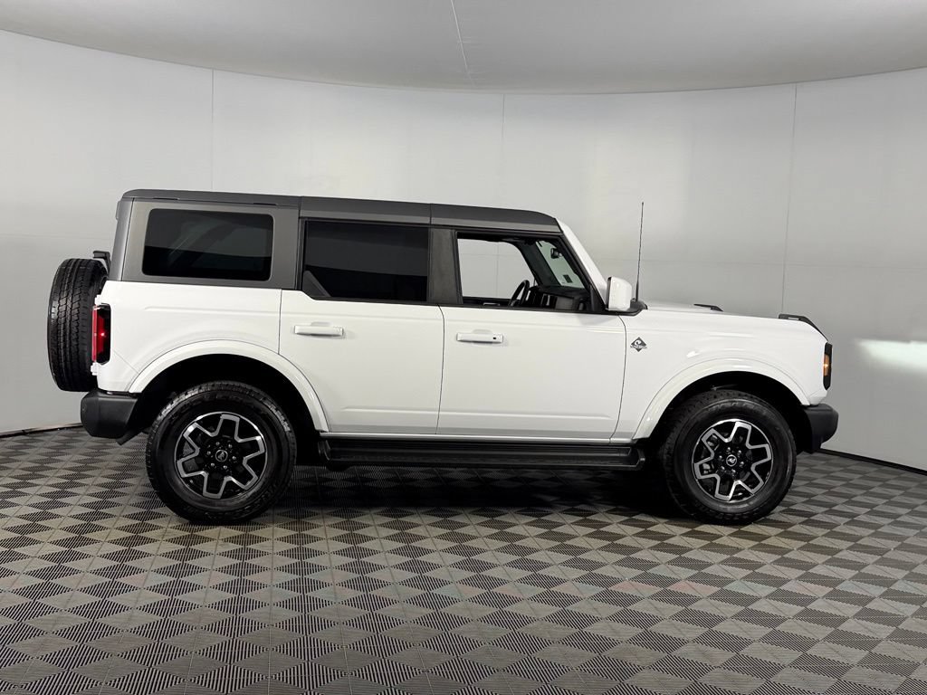 Used 2025 Ford Bronco Outer Banks AWD/4WD image 5