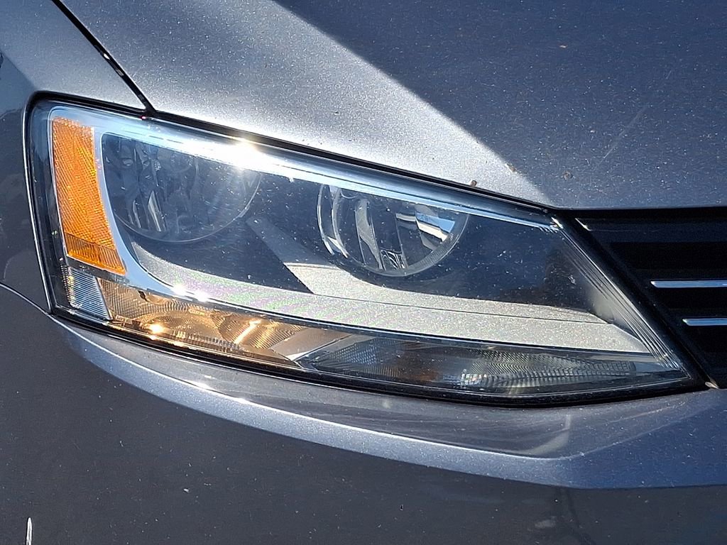 Used 2013 Volkswagen Jetta SE image 9