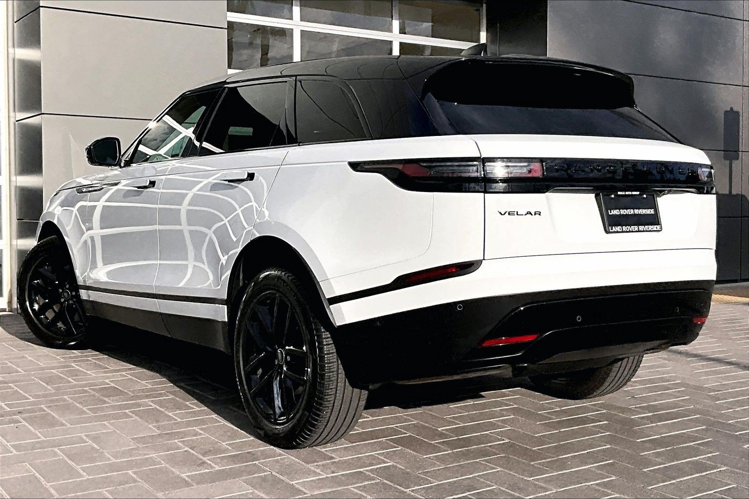 Used 2026 Land Rover Range Rover Velar S AWD/4WD image 12