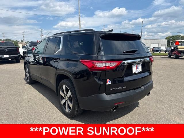 Used 2021 Chevrolet Traverse LT w/ LT Premium Package AWD/4WD image 5