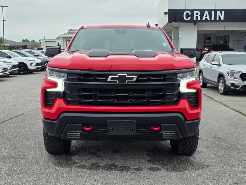 Used 2024 Chevrolet Silverado 1500 LT Trail Boss w/ Convenience Package II image 2