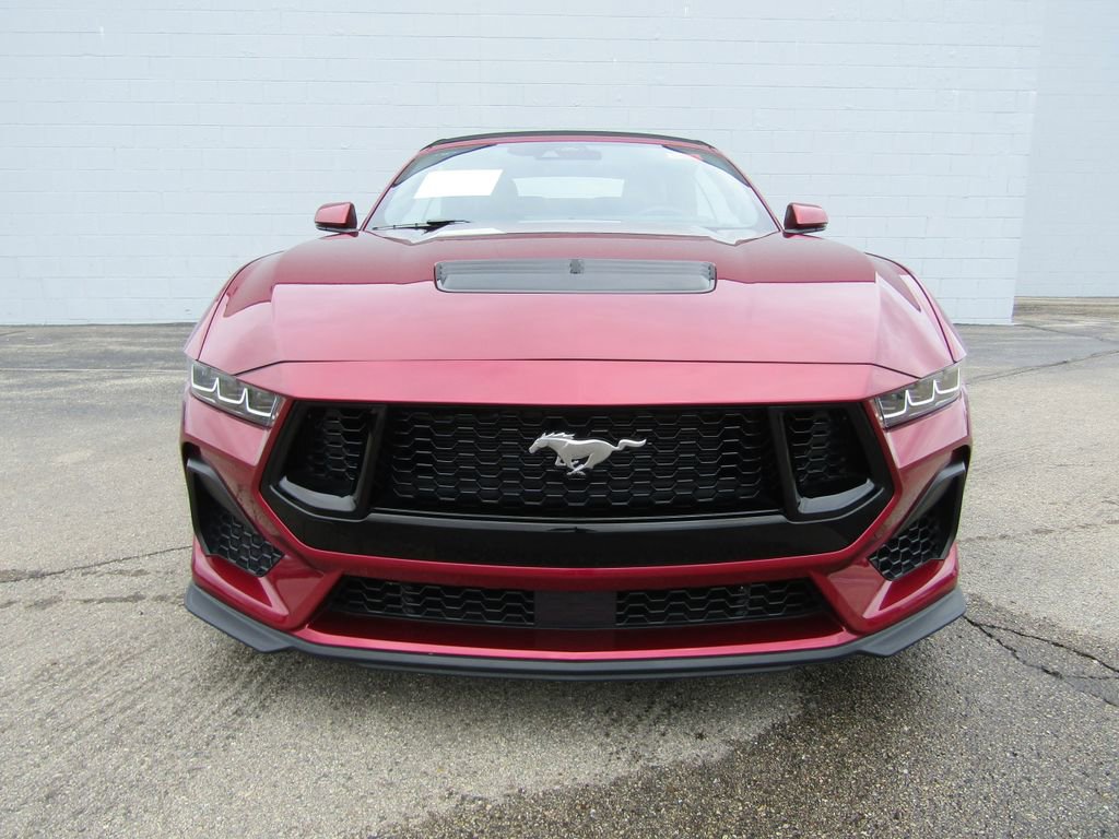 Used 2025 Ford Mustang GT Premium w/ GT Performance Package RWD image 6