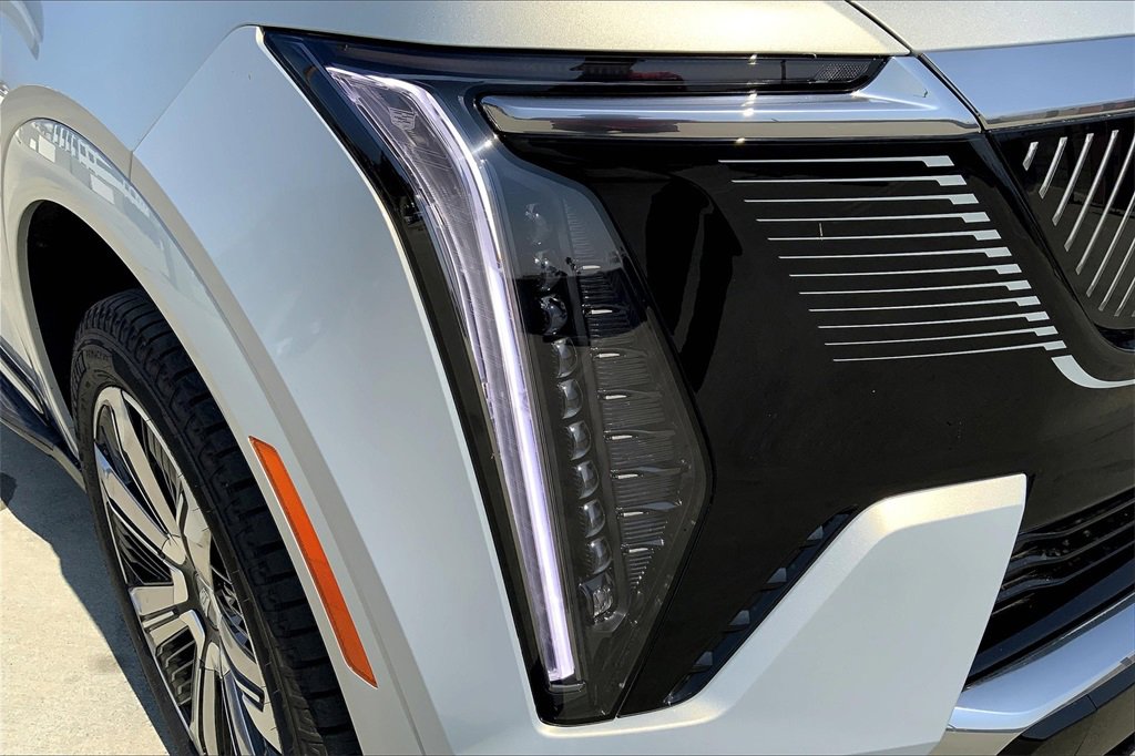 New 2025 Cadillac Escalade IQ Luxury 2 image 14