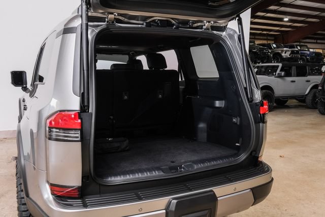 Used 2025 Lexus GX 550 AWD/4WD image 34