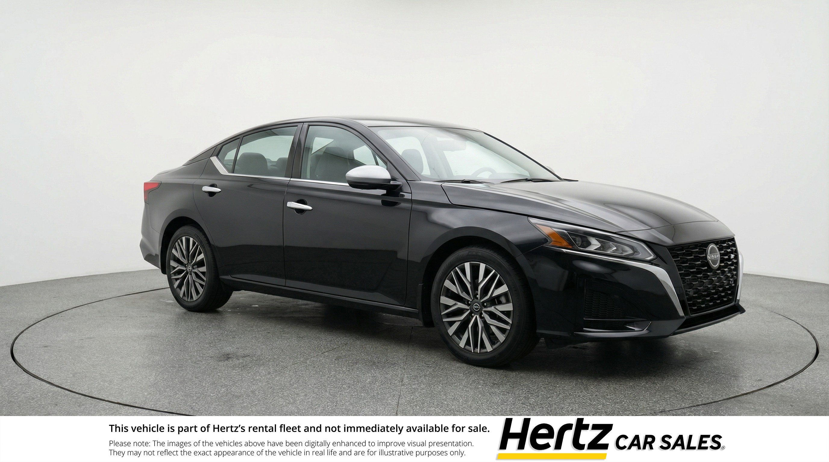 Used 2025 Nissan Altima 2.5 SV image 1