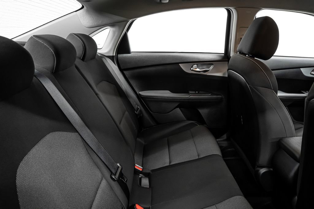 Used 2024 Kia Forte LXS image 31