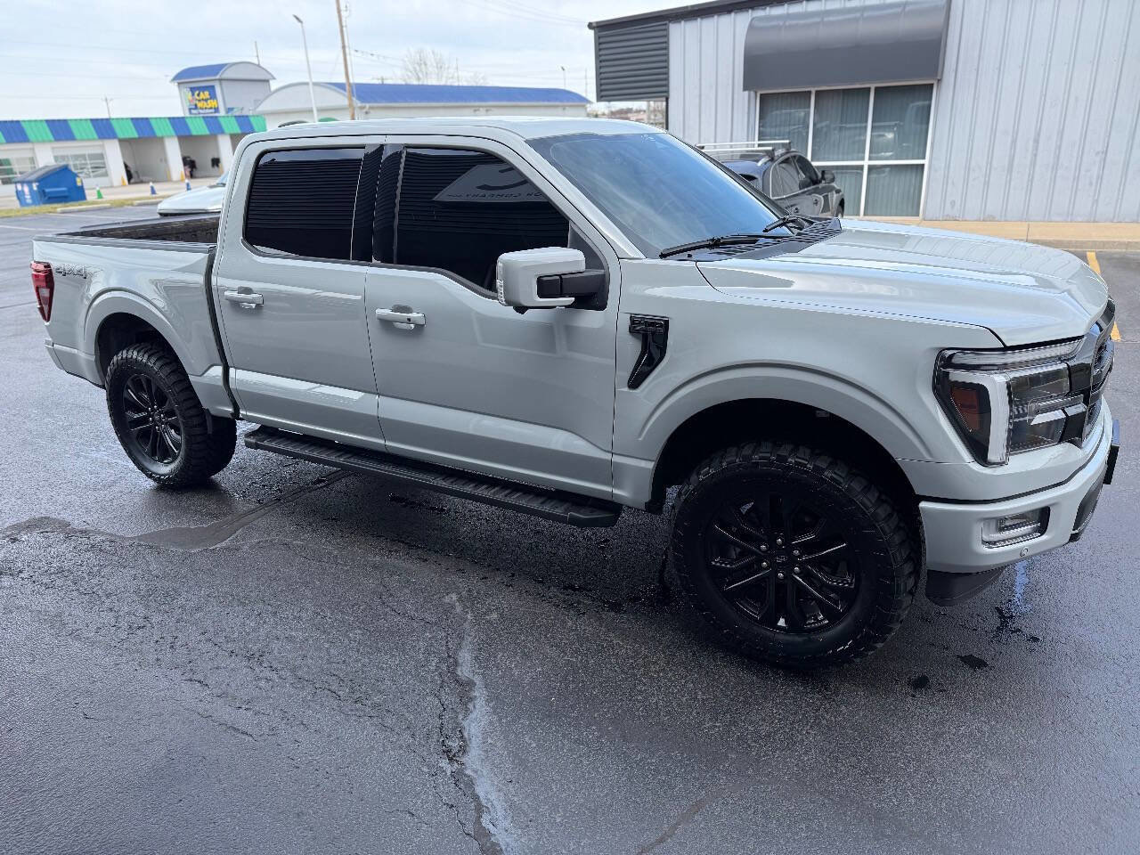 Used 2024 Ford F150 Lariat AWD/4WD image 6