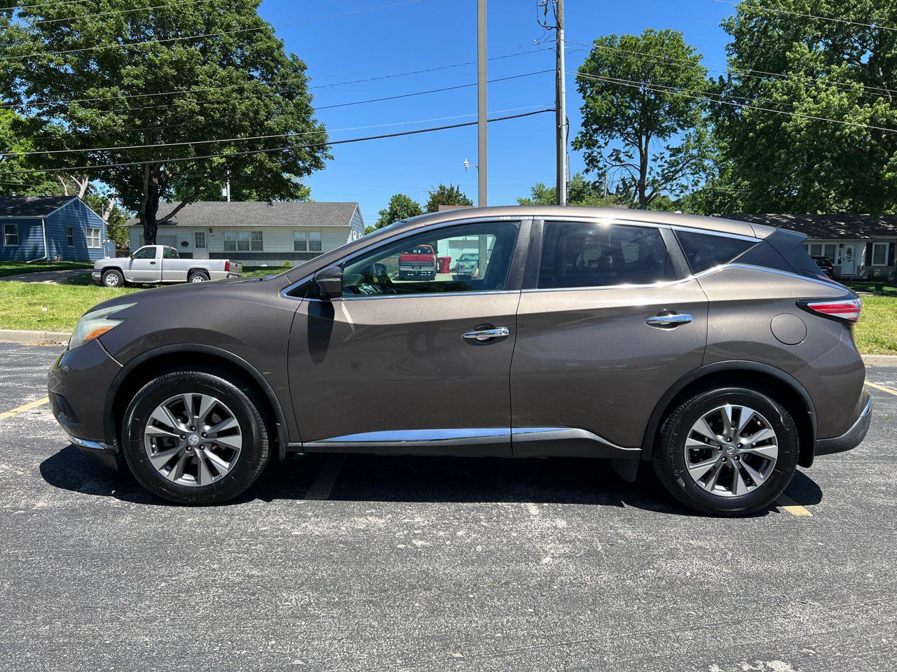 Used 2015 Nissan Murano S FWD image 2