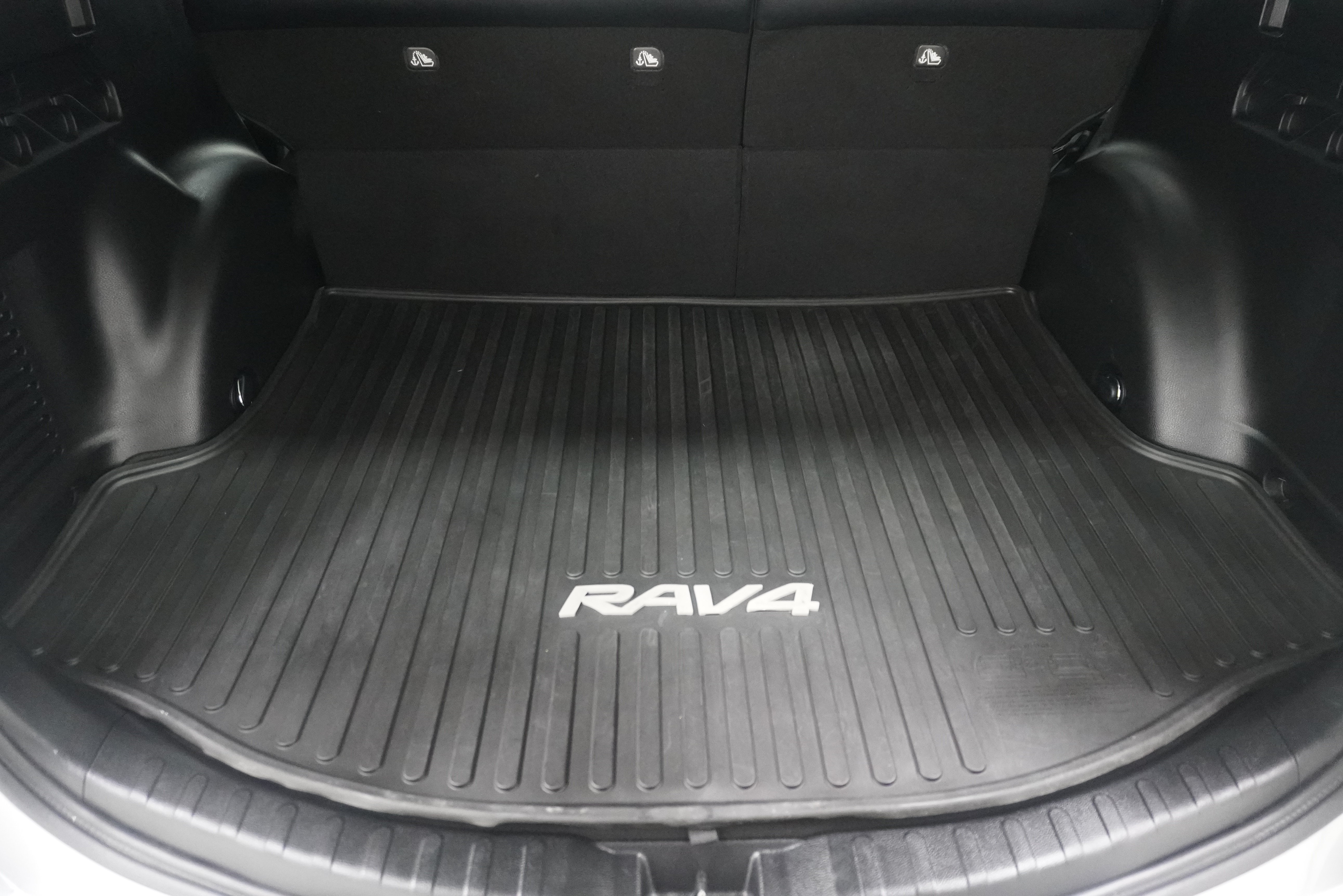 Used 2016 Toyota RAV4 Limited FWD image 24