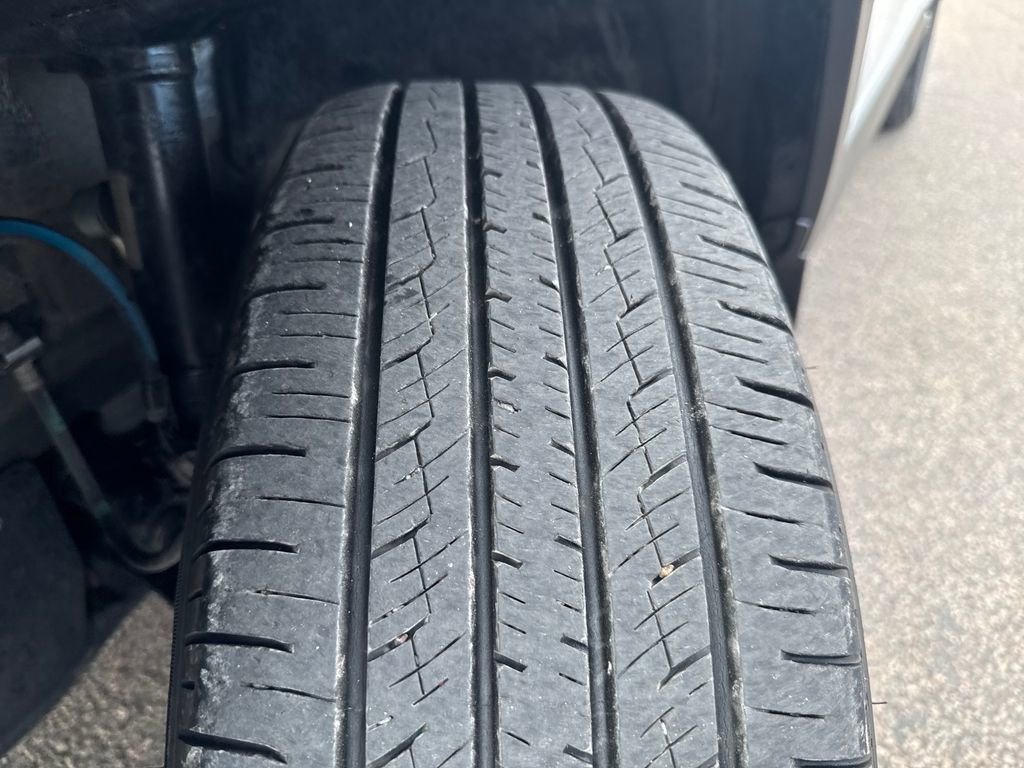 Used 2024 Toyota RAV4 LE image 43