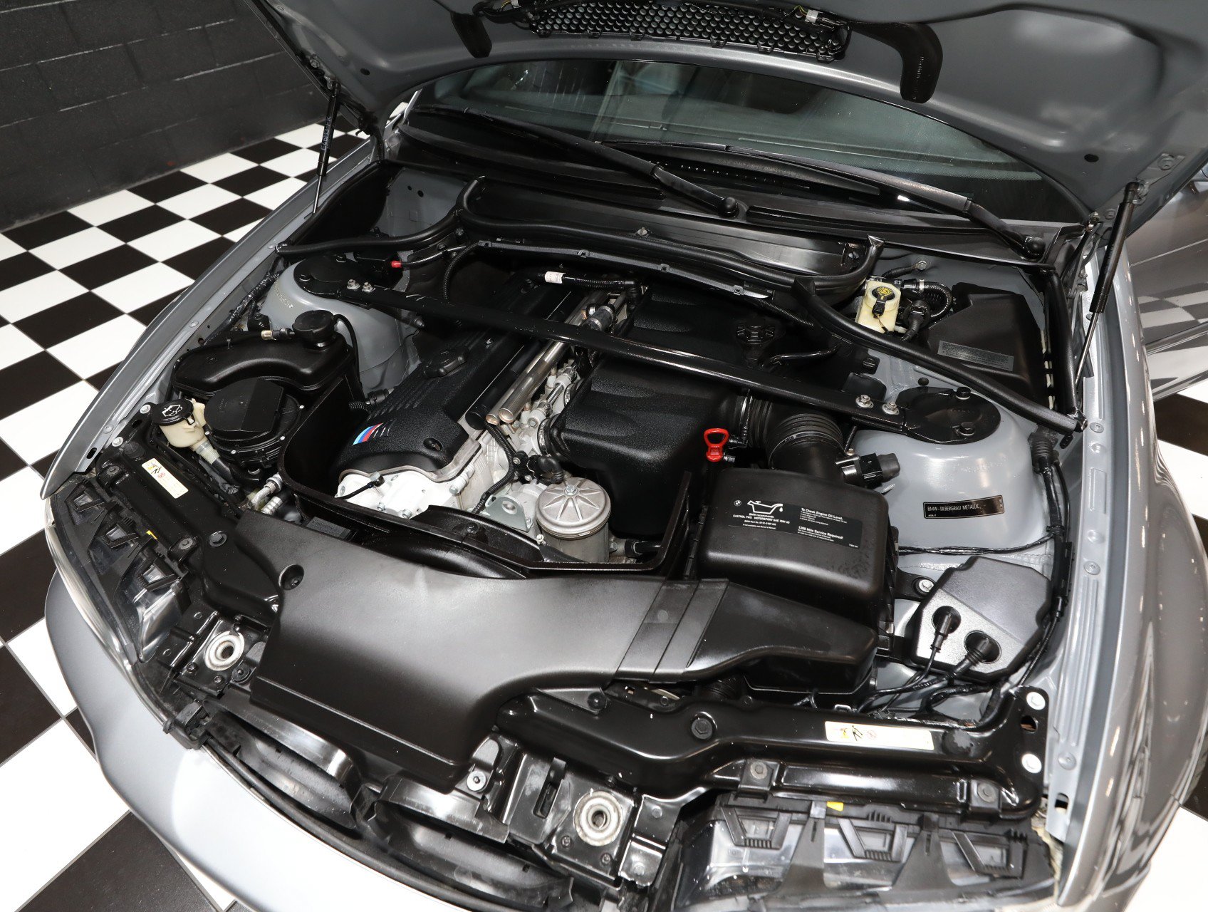 Used 2004 BMW M3 Coupe RWD image 2