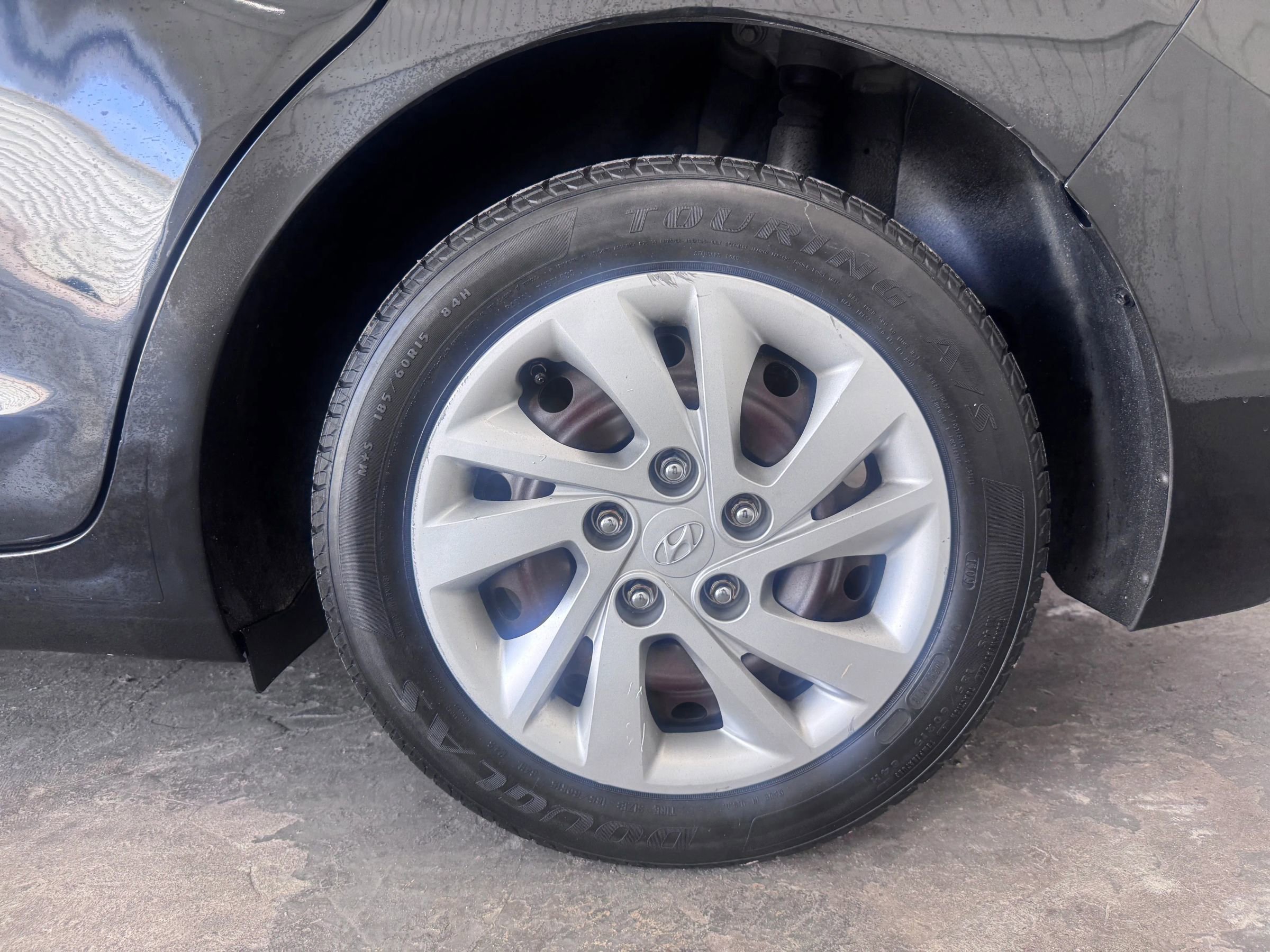 Used 2019 Hyundai Elantra SE w/ Cargo Package FWD image 14