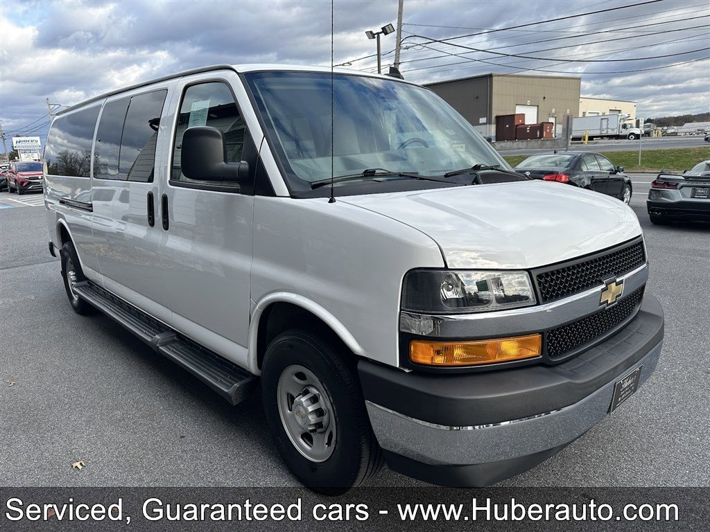 Used 2023 Chevrolet Express 3500 LT w/ LT Preferred Equipment Group RWD image 3