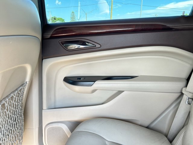 Used 2014 Cadillac SRX Luxury AWD/4WD image 19