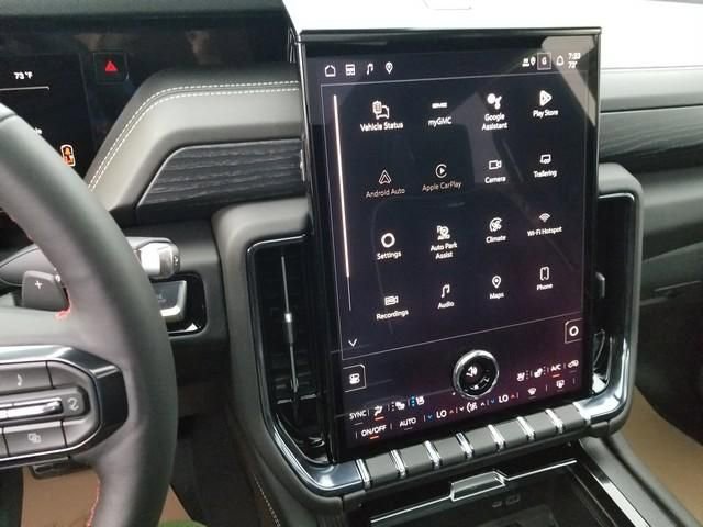 New 2026 GMC Yukon AT4 Ultimate AWD/4WD image 13
