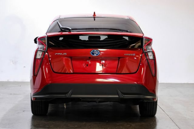 Used 2017 Toyota Prius Three Touring w/ Carpet Mat Package FWD image 11