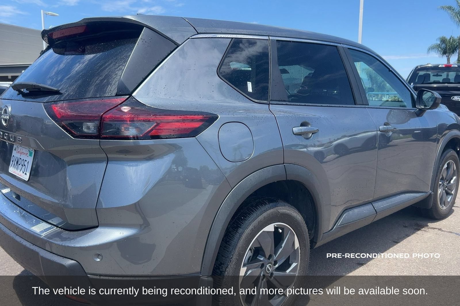 Used 2026 Nissan Rogue SV FWD image 6