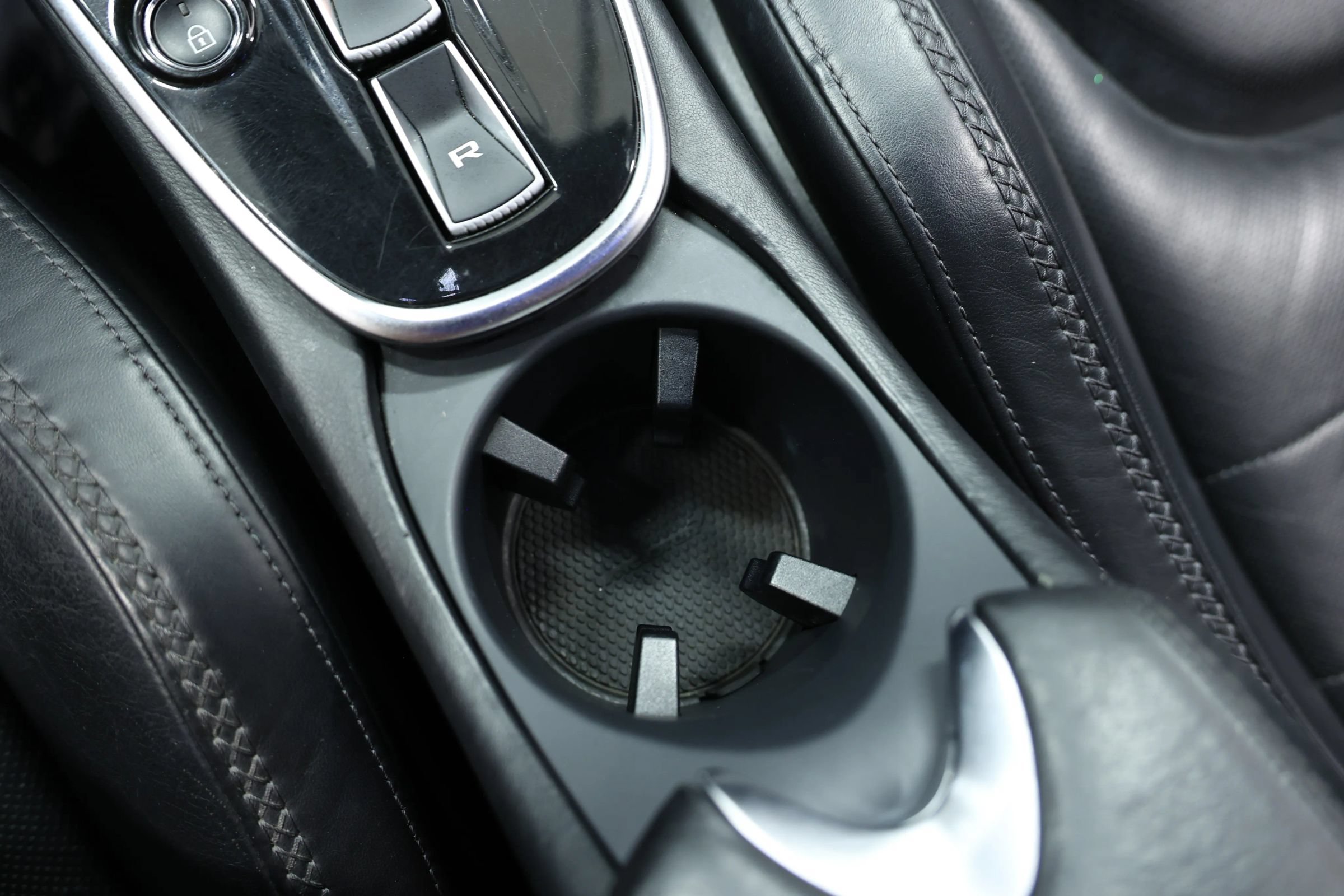 Used 2021 McLaren GT RWD image 52