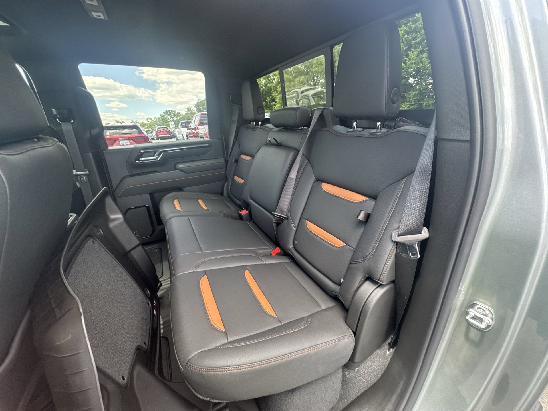 New 2026 GMC Sierra 3500 AT4 w/ AT4 Premium Plus Package AWD/4WD image 25