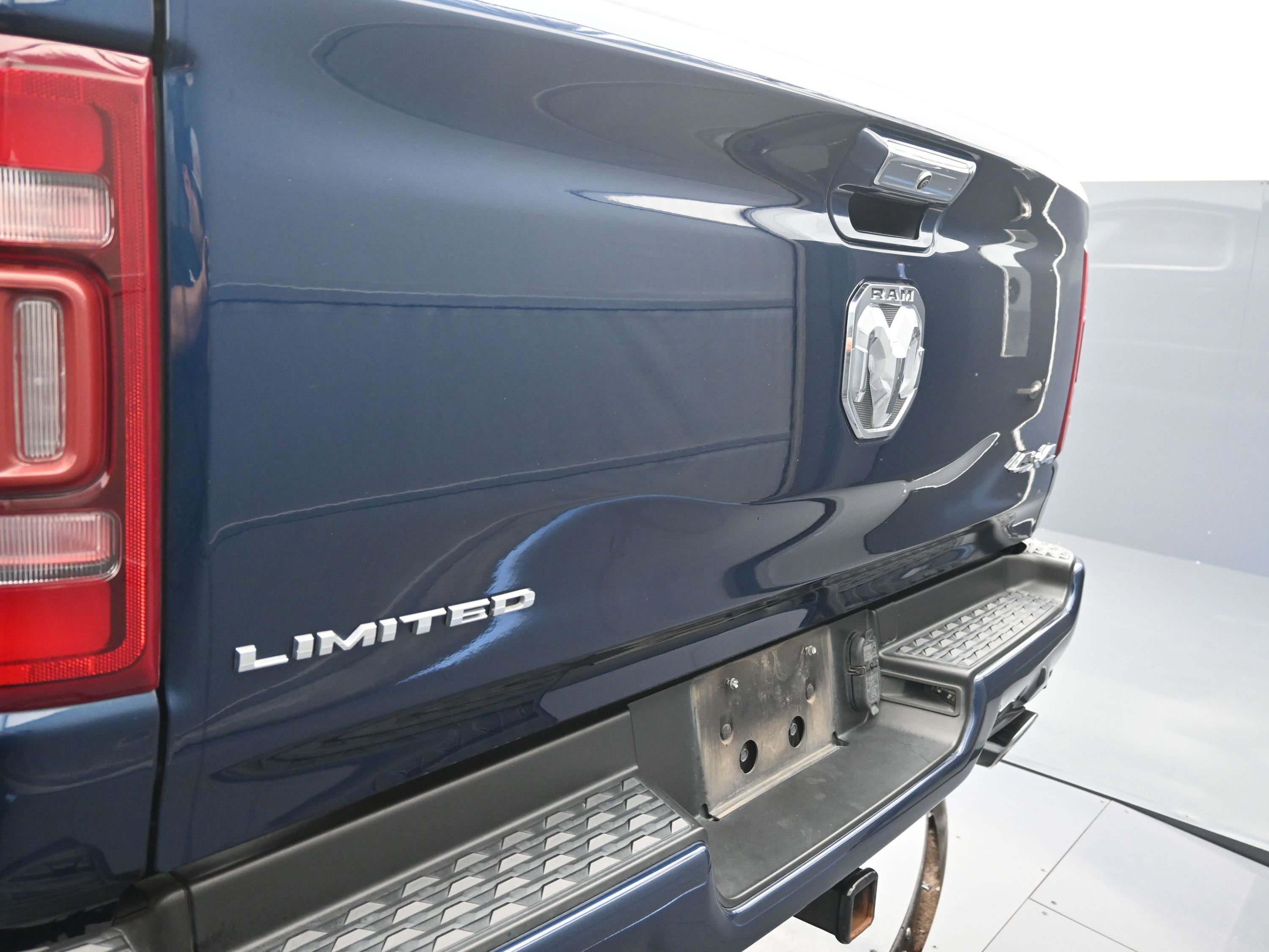 Used 2022 RAM 1500 Limited w/ Body Color Bumper Group image 13