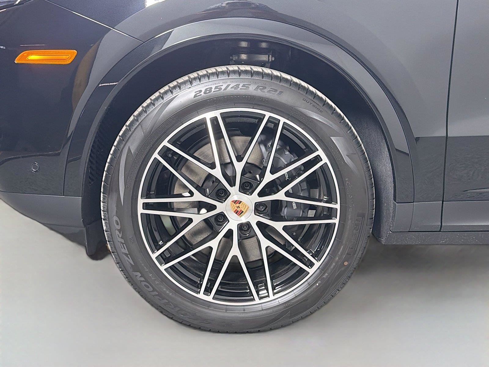 Certified 2026 Porsche Cayenne AWD/4WD image 11